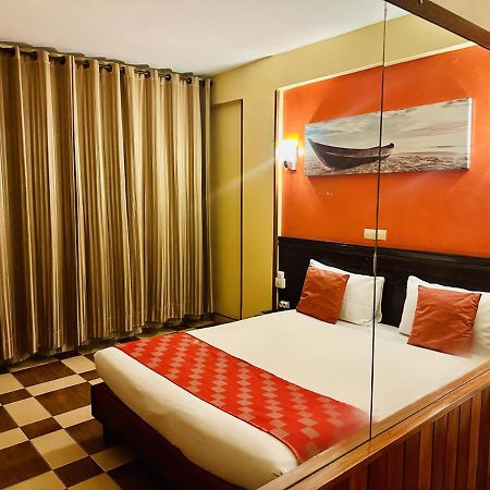 Yaahot Hotel Yaounde Bagian luar foto