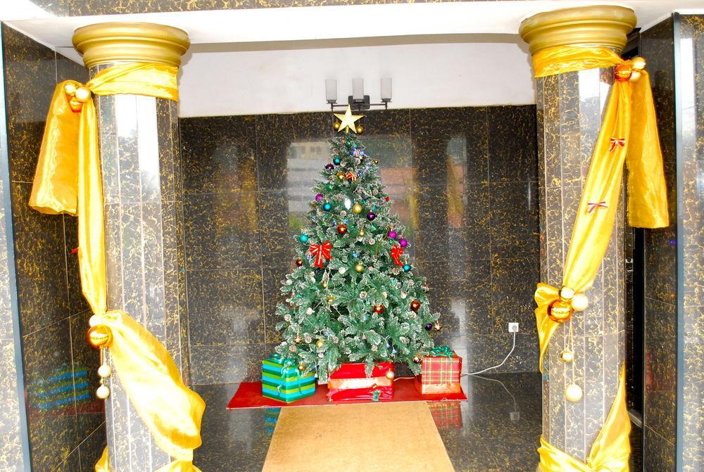 Yaahot Hotel Yaounde Bagian luar foto